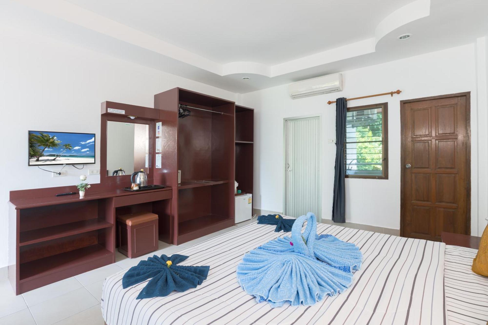 Grand View Hotell Patong Exteriör bild