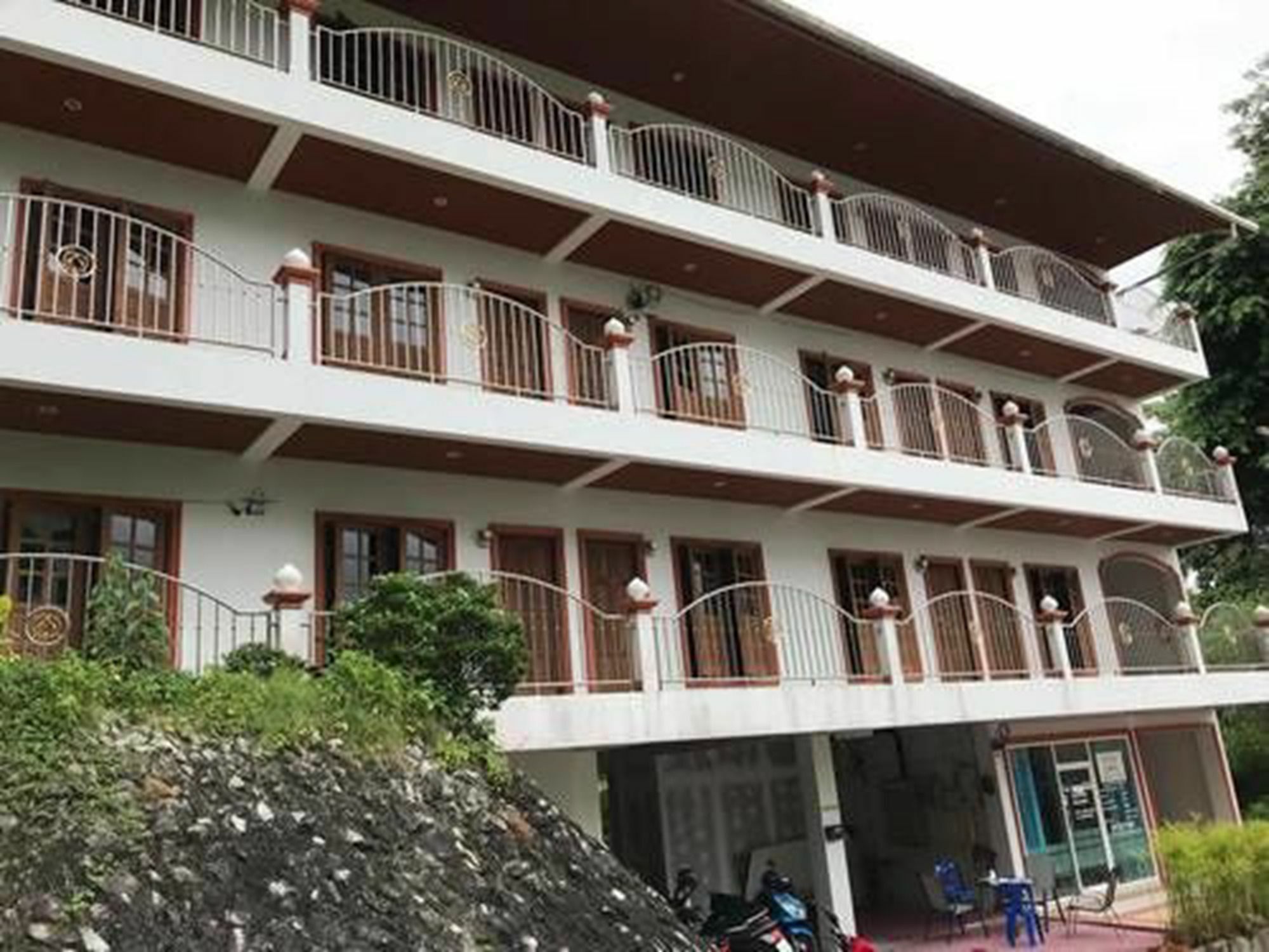 Grand View Hotell Patong Exteriör bild